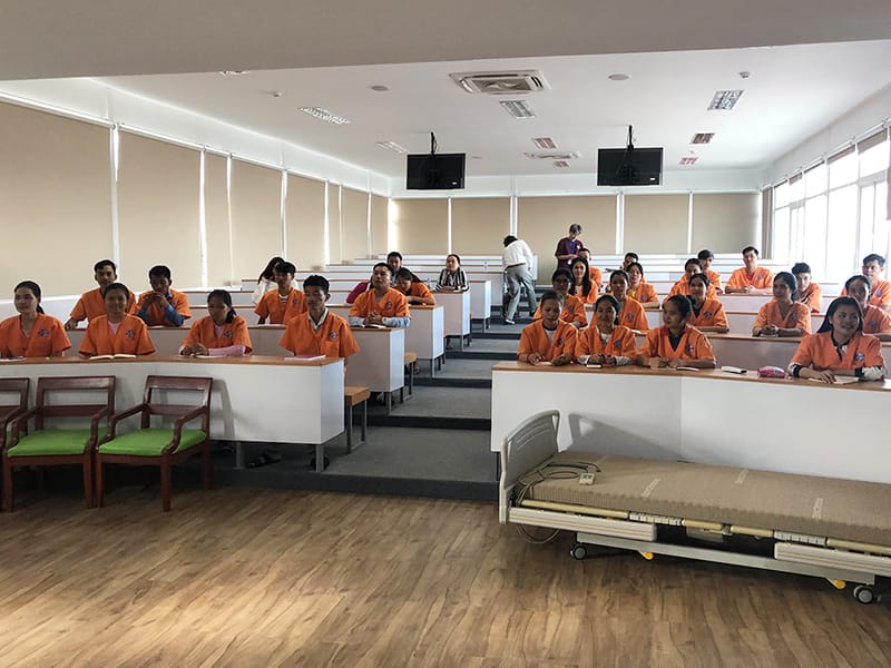 カンボジア日本技術大学への訪問 1枚目